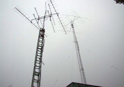 Ö-viks radioamatörer SK3LH besöktes av Vännäsamatörer 2012-05-09